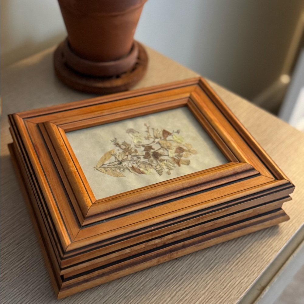 Wooden trinket box with pressed flowers top